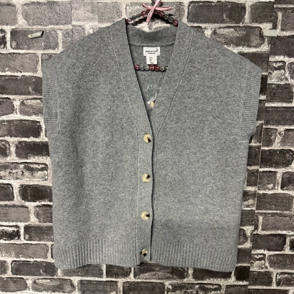NEW Song of Style sleeveless cardigan sweater vneck button front gray